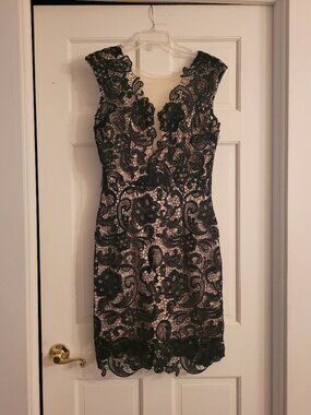 NWOT Brigitte Bailey Lace Cutout Dress, size Large